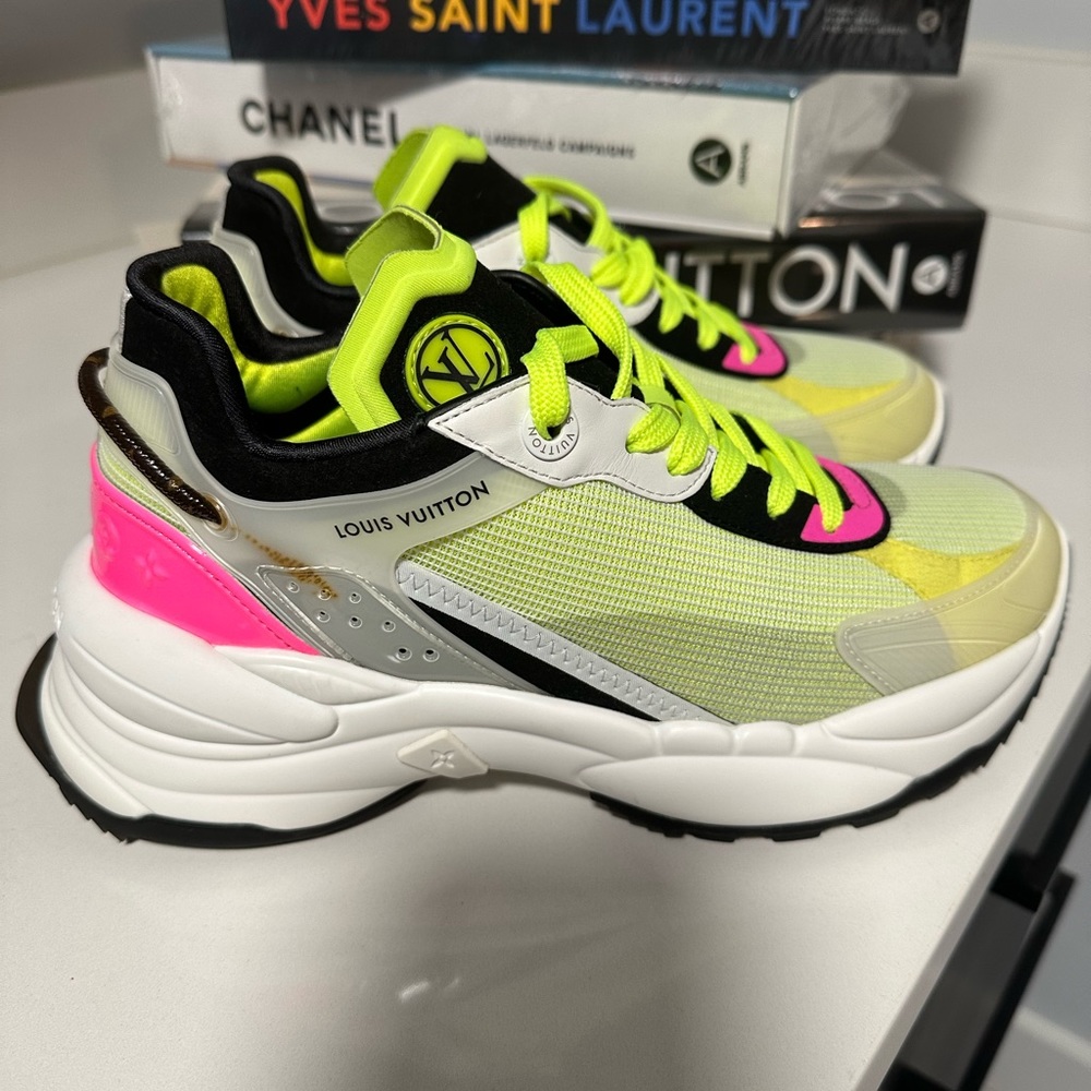 Louis Vuitton Women Sneakers
